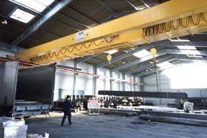 overhead traveling crane