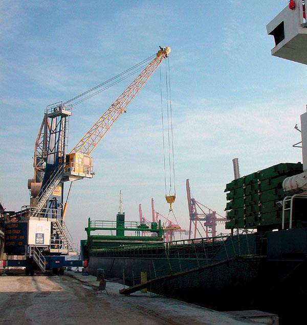 Mobile harbor crane GS 180 P