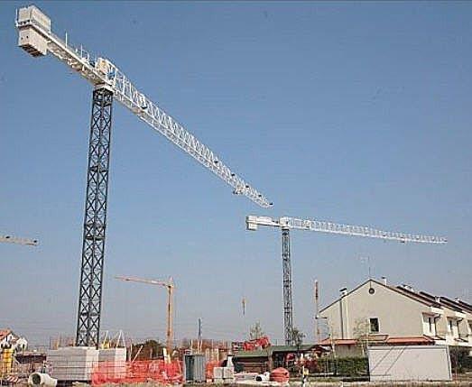 topless tower crane