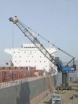 harbor and shipyard crane