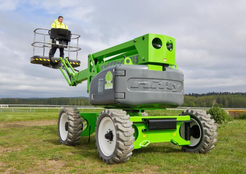 Self Propelled Cherry Picker HR15 2x4