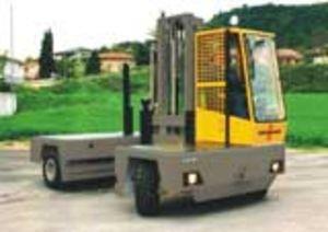 engine powered side loader forklift truck