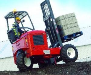 engine powered forklift truck for building