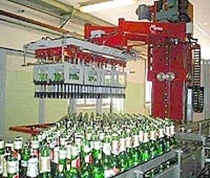 multiple grip manipulator for glass bottles