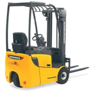 3-wheel electric forklift truck