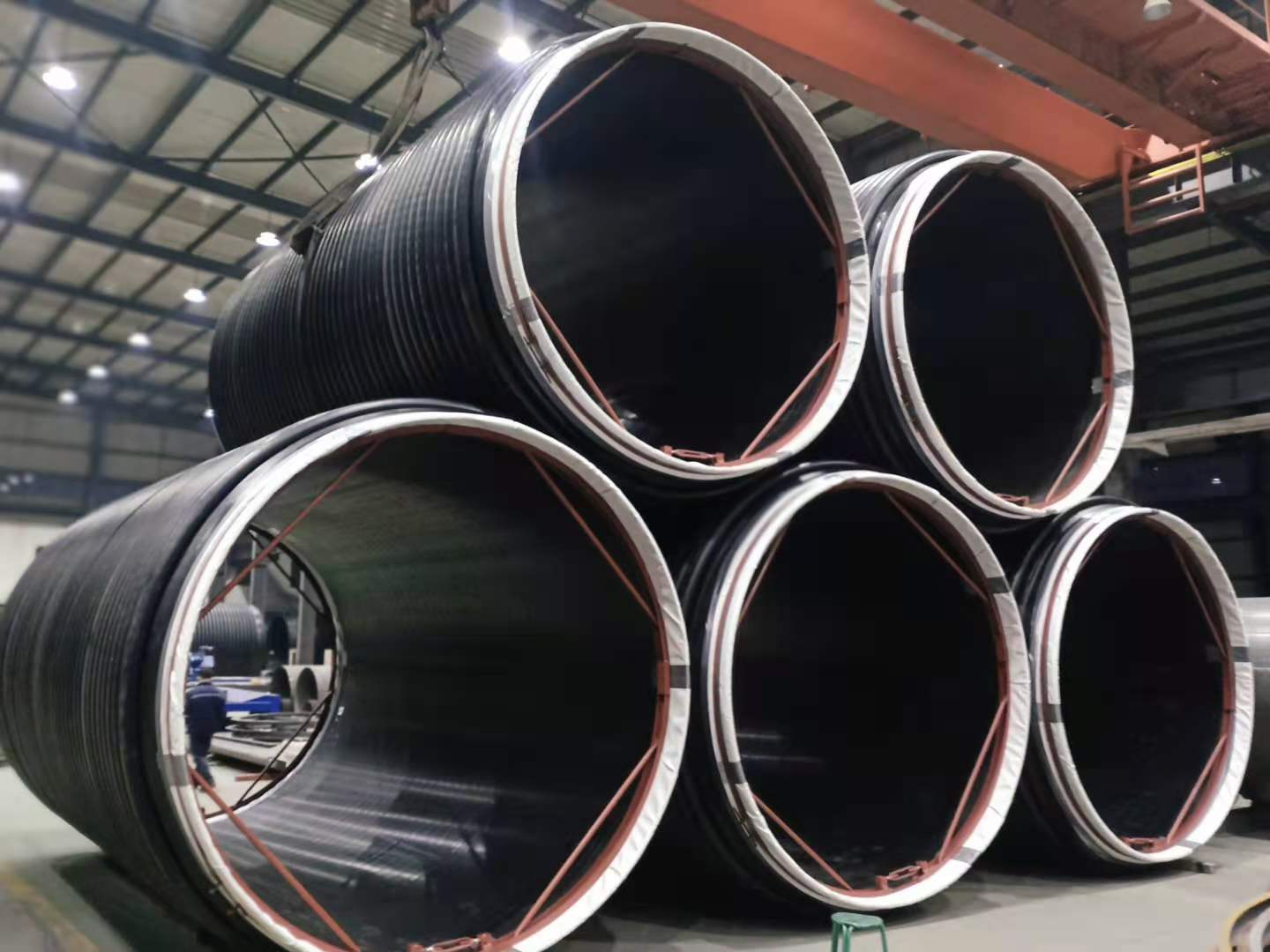 HDPE大口径缠绕结构壁管道