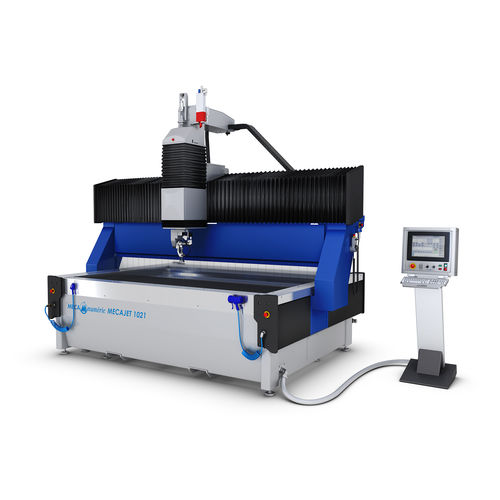 máquina de corte con chorro de agua abrasivoMECAJET