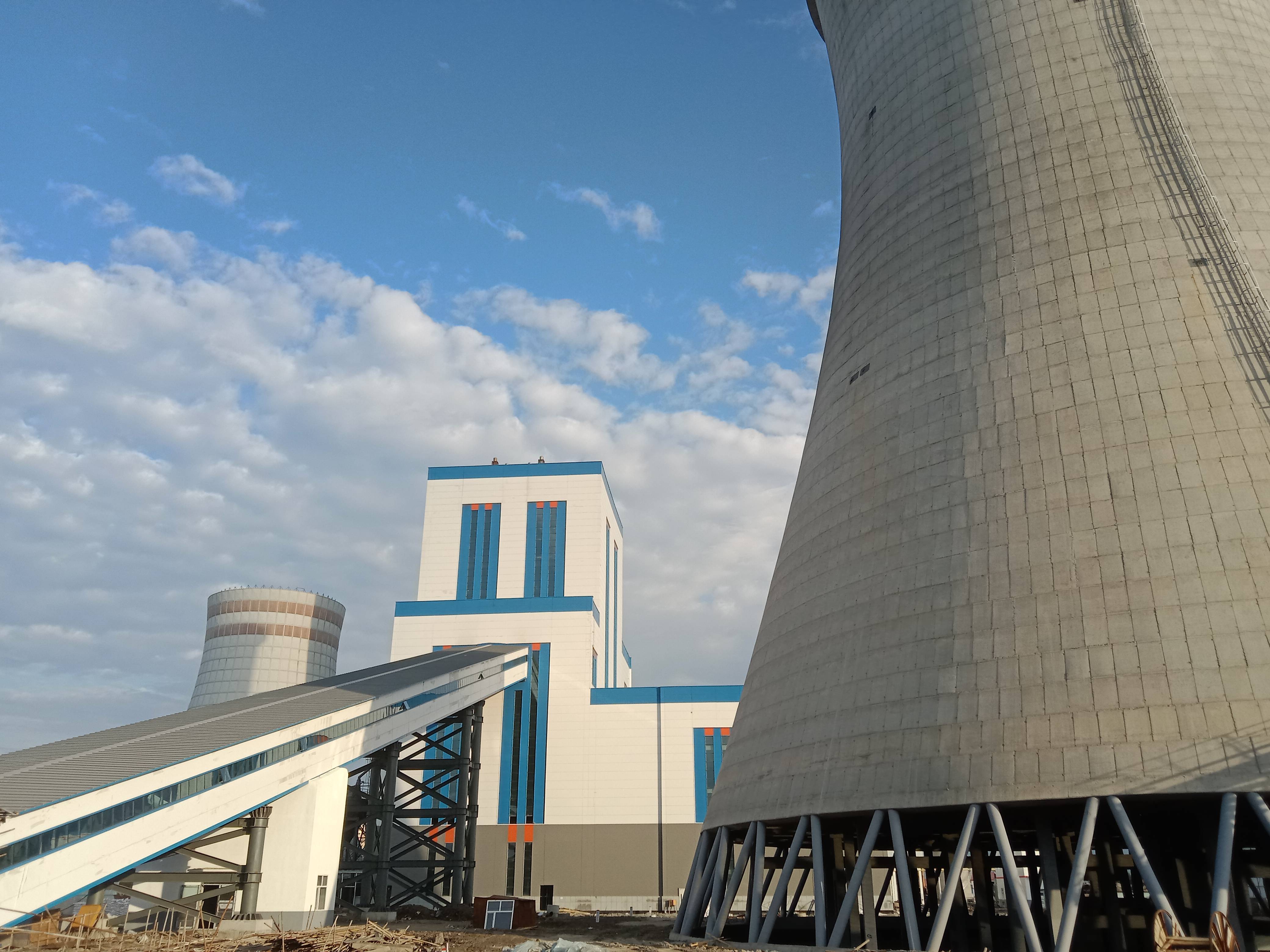 New generation biomass circulating fluidized bed boiler thermal power system