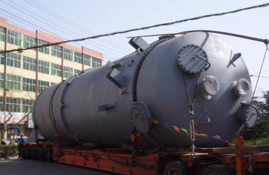 Large high-pressure vessel equipment