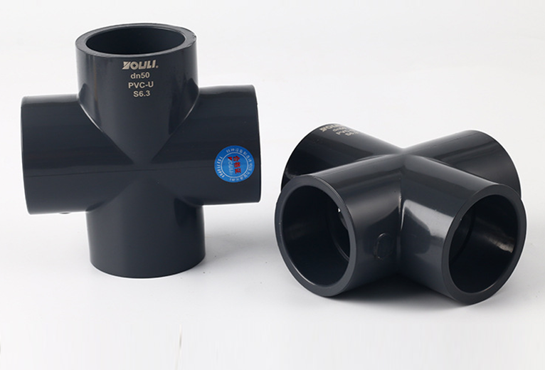 تركيبات رباعية الاتجاهات PVC-U