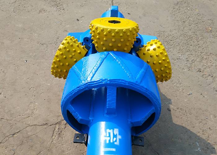 هارد روك 700 مم حفر حفرة فتاحة 6 5 / 8FH لجهاز الحفر الأفقي