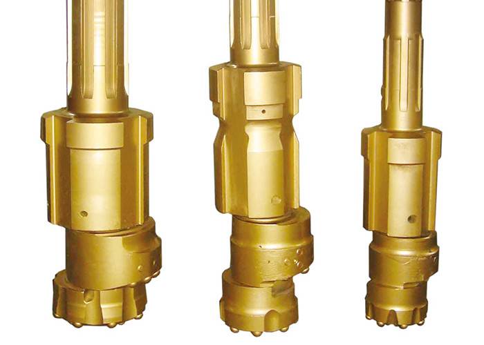 D80 NC31 أسفل الفتحة مطرقة لقم زر DTH غريب الأطوار