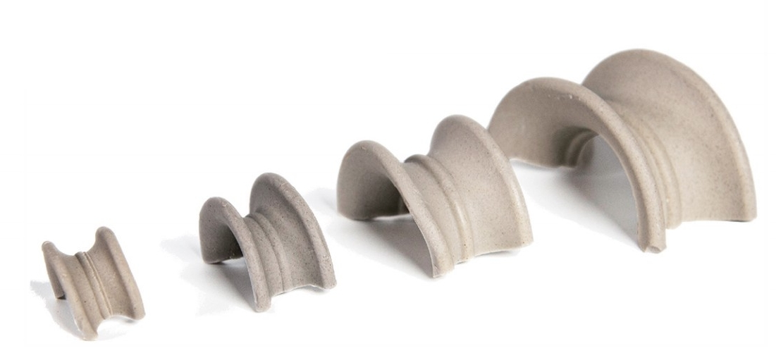 Anel de sela retangular de cerâmica aleatória em forma de sela