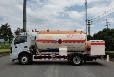 LPG (Propan)-Tankwagen mit Entladepumpe