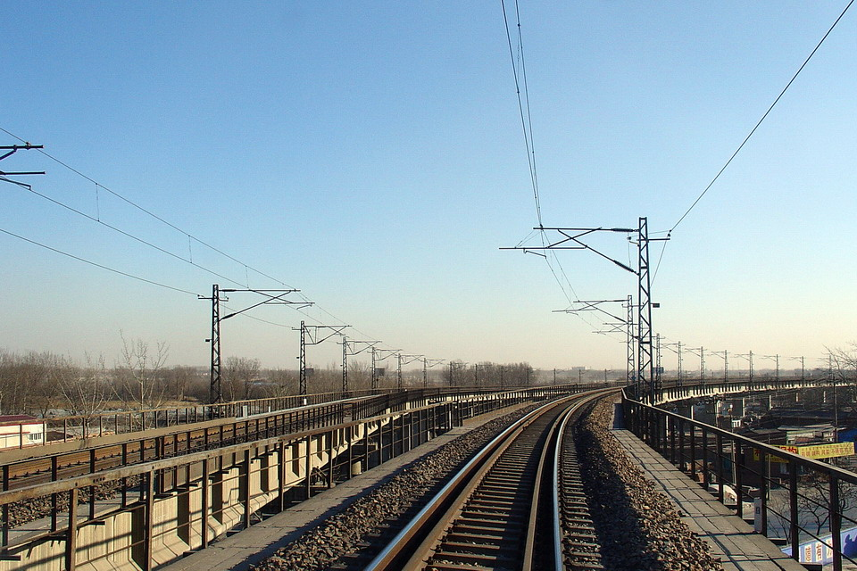 أعمدة فولاذية شبكية لشبكة اتصال السكك الحديدية الكهربائية