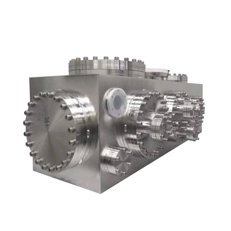 Semiconductor cavity