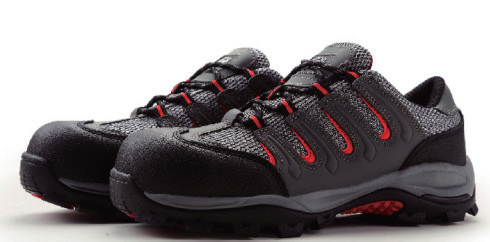 174-3 حذاء أمان عازل مقاوم للثقب (6 كيلو فولت) مع حماية أصابع القدم (200 جول)