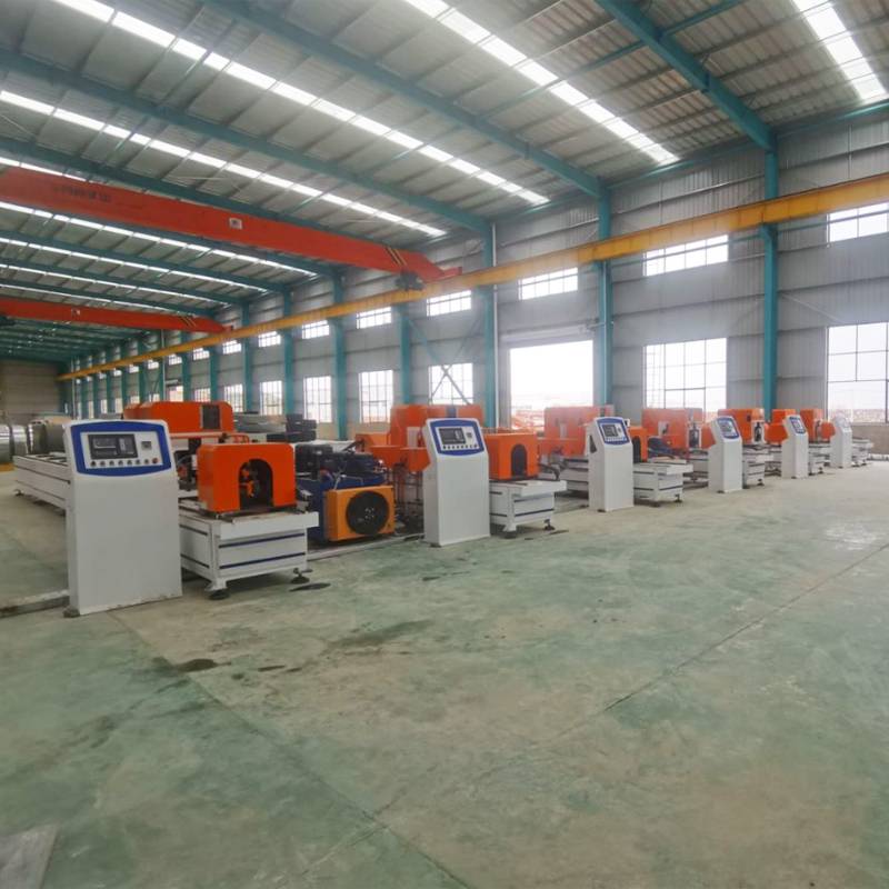 太阳能光伏支架冲孔机