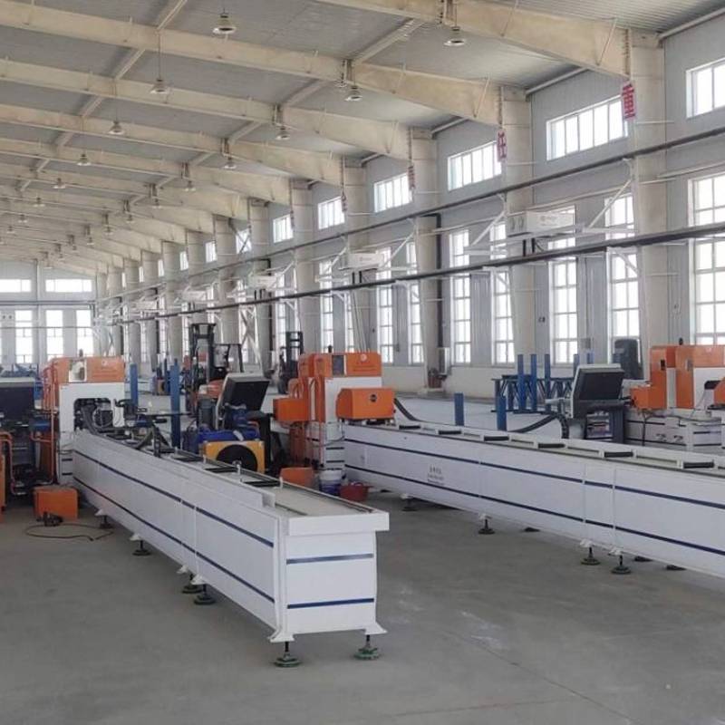 太阳能光伏支架冲孔机