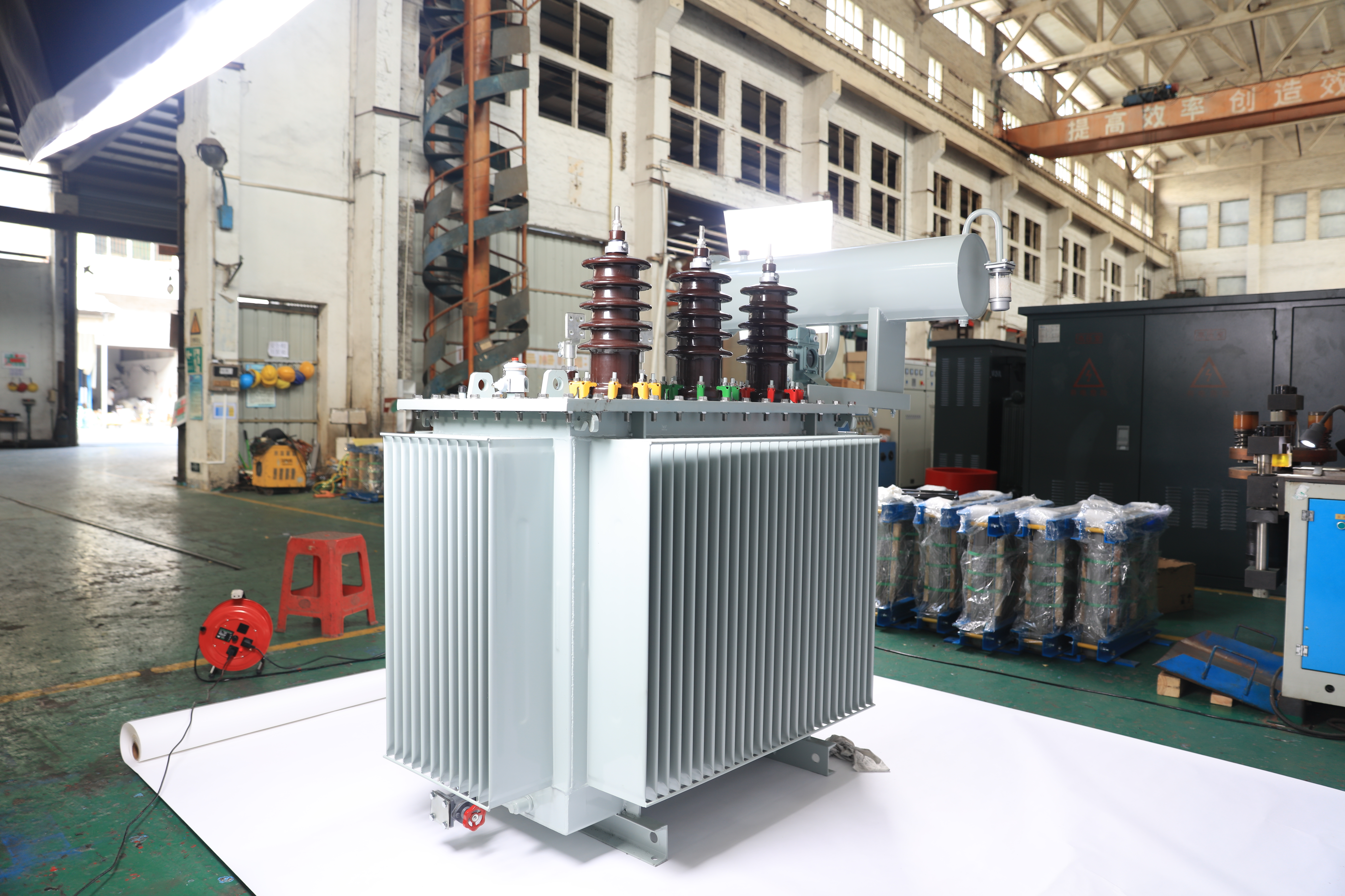 S11系列630~31500KVA 35KV级三相双绕组无励磁调压电力变压器