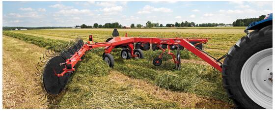 SR 300牵引式指盘搂草机