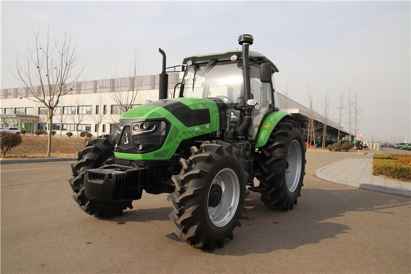 LE1354轮式拖拉机