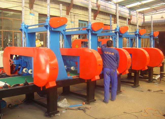 多头卧式带锯机