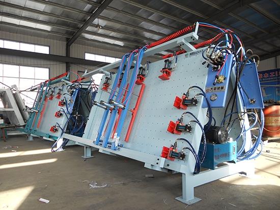 MH2324AY带孔带压紧双面门窗组装机