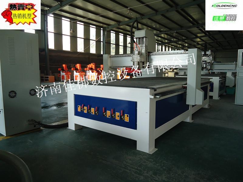 1325真空吸附木工雕刻机