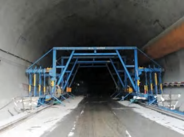 水沟电缆槽台车