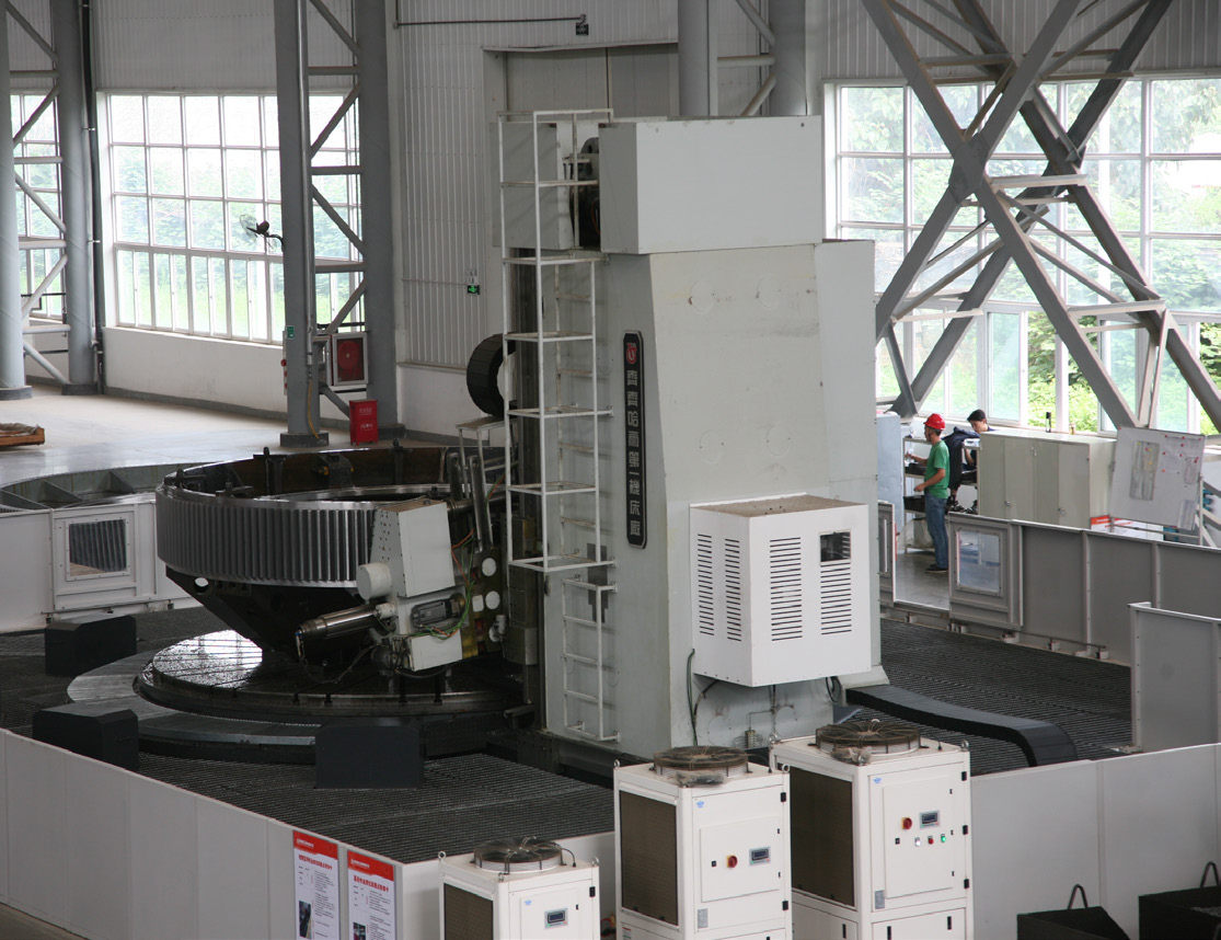 12.5米数控滚齿机