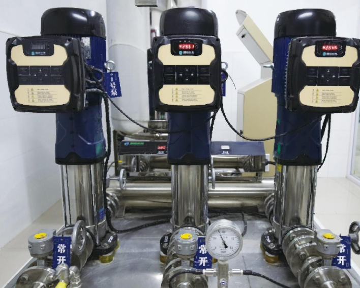 معدات إمداد المياه المتغيرة التردد والمضغوطة