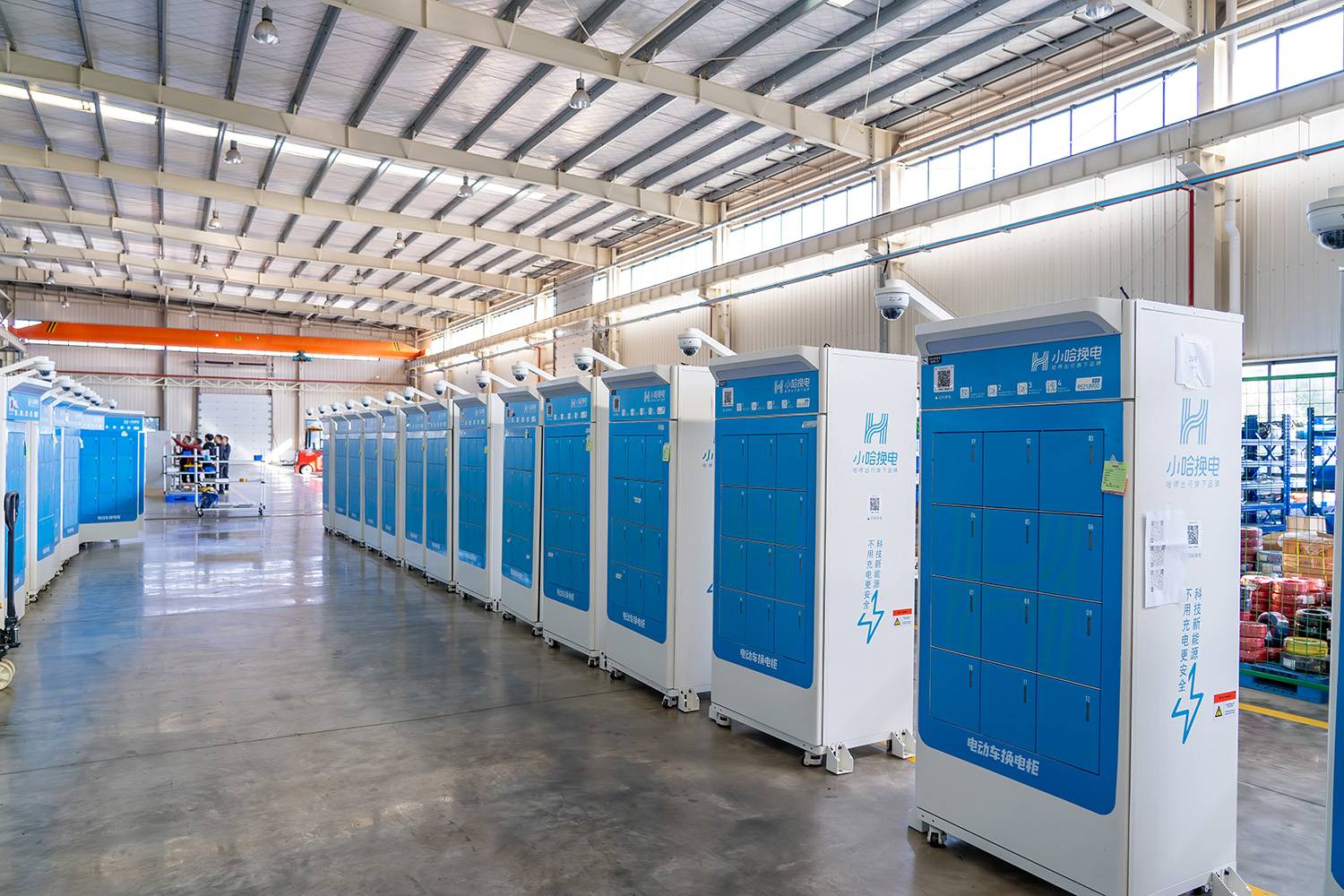 Armário de Troca e Carregamento de Bateria para Moto Elétrica