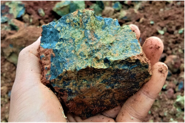 橄榄岩超镁铁质岩中的高品位镍矿