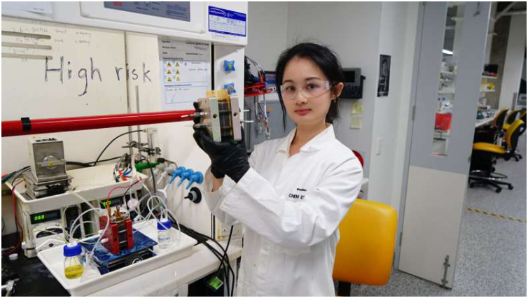 梁万桥.图片来源：莫纳什大学