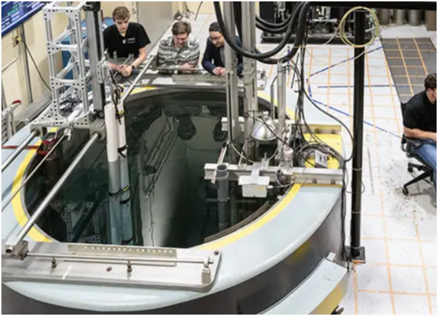 该反应堆是开发下一代反应堆人工智能、远程监控和自主控制的理想试验台。普渡大学照片