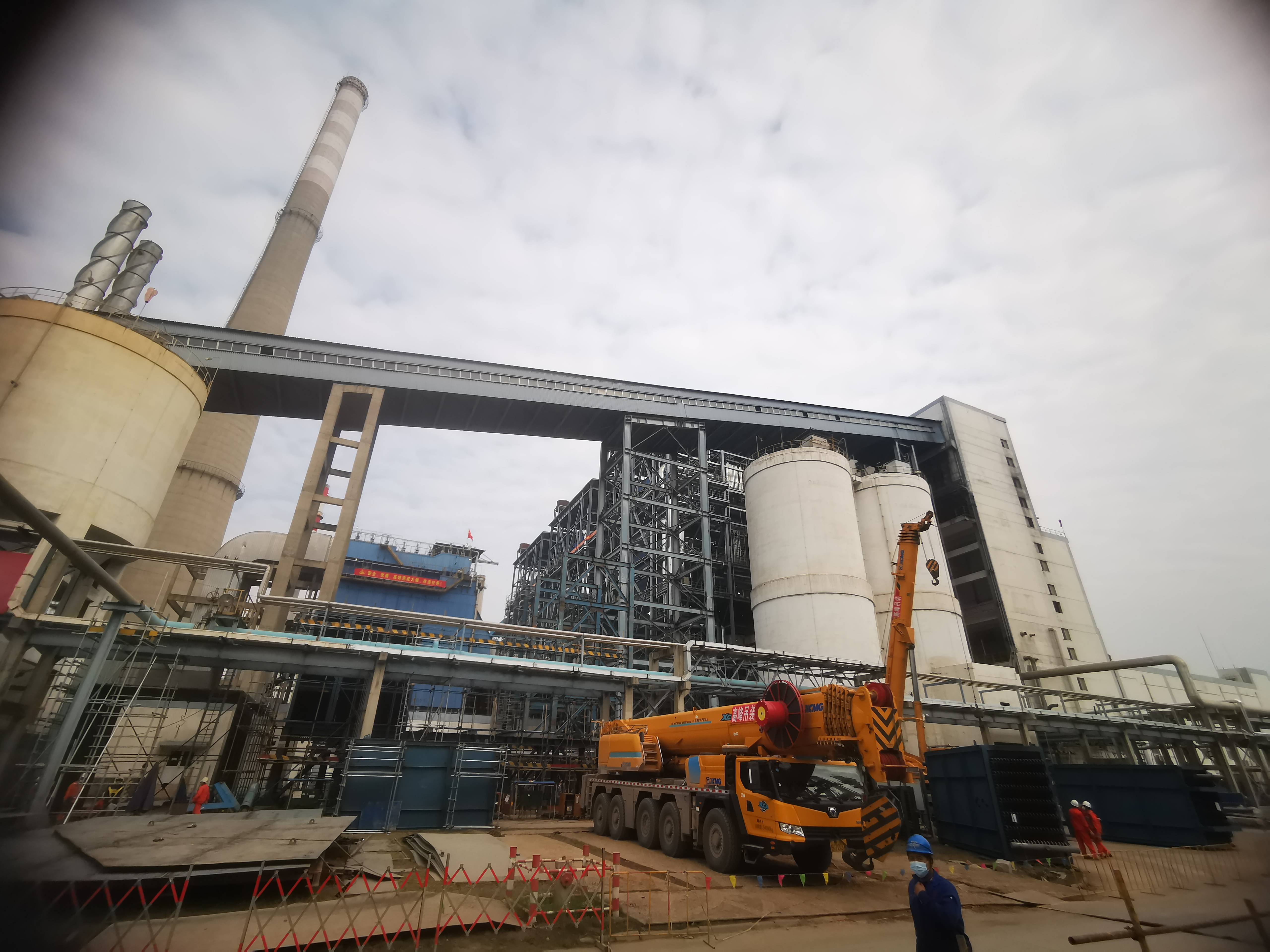 中韩（武汉)石油化工有限公司 CFB锅炉烟气余热回收低温省煤器