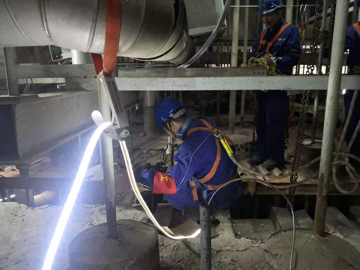 国能泉州电厂 水冷壁集箱分段改造