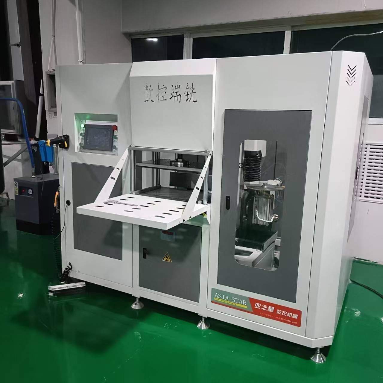 铝合金门窗加工设备