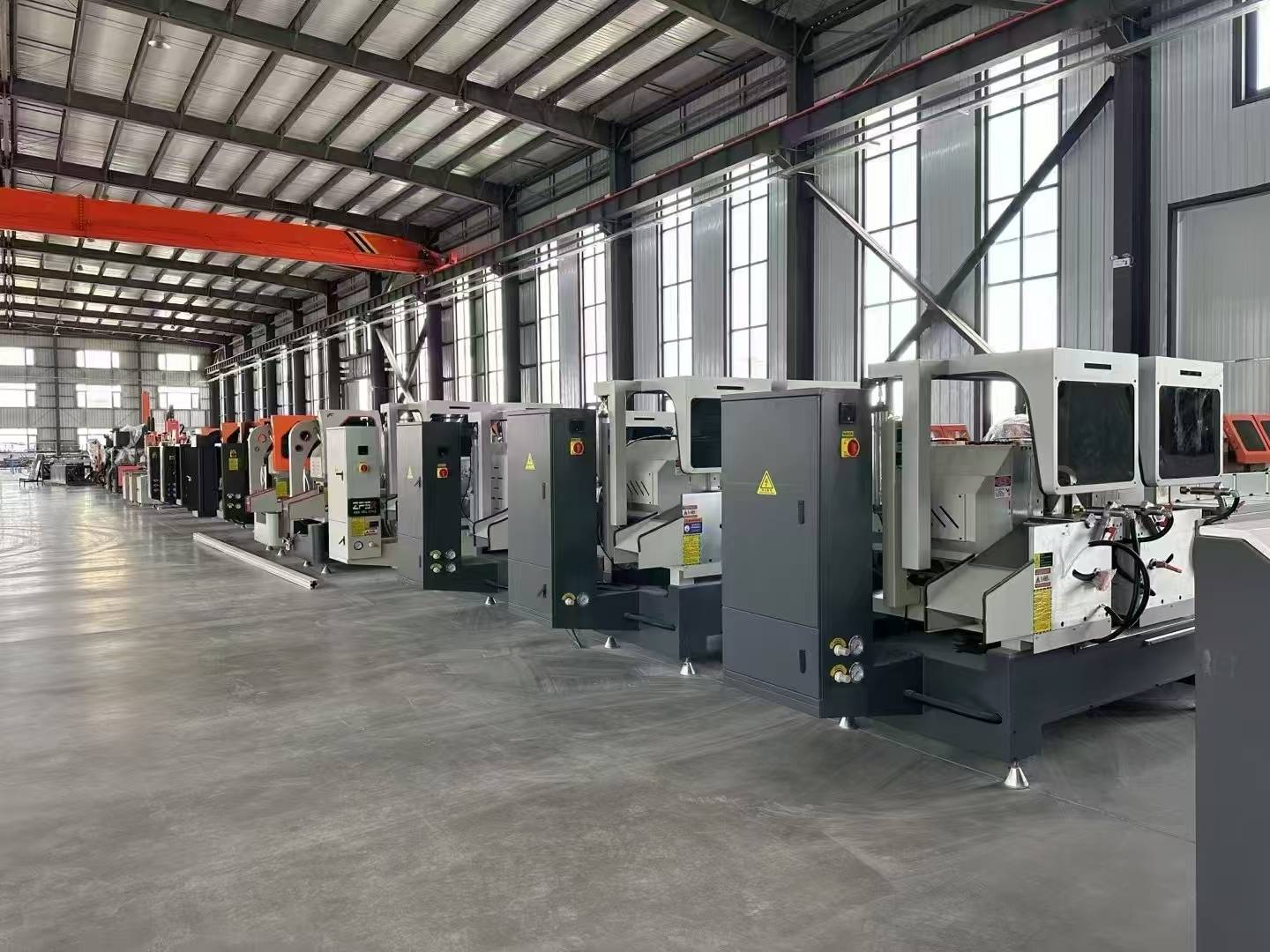 铝合金门窗加工设备