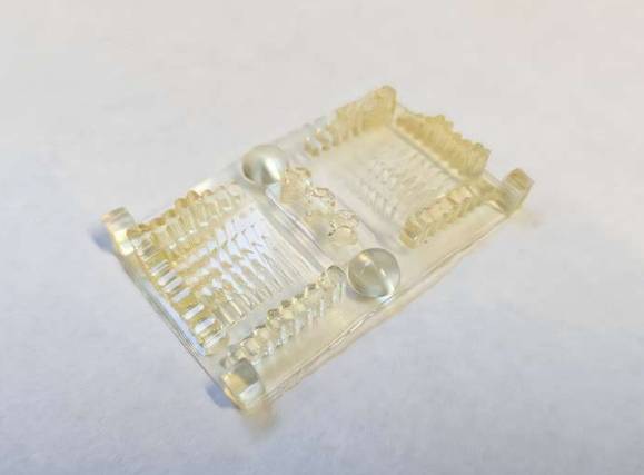 使用聚合物树脂的 3D 打印模型