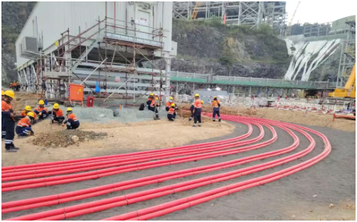 图丨高压电缆敷设工作现场