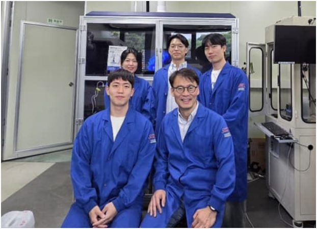 韩国科学技术研究院 (KAIST) 研究团队在无铂氢研究方面取得突破。韩国科学技术院