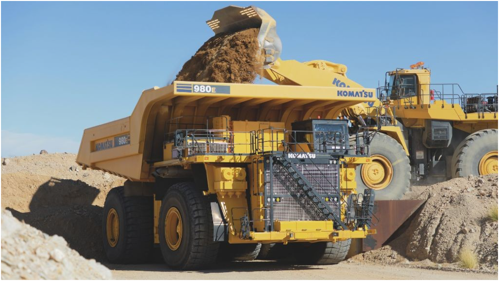 作为小松与巴里克黄金公司签署的4.4亿美元协议的一部分,小松将向巴里克公司订购980E-5超级自卸卡车,这些卡车将在中东的矿场投入使用。 小松