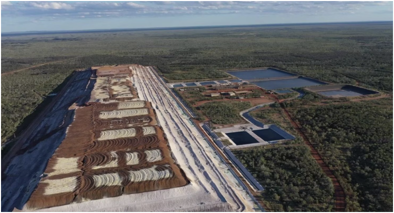 Austral 的 Mt Kelly 加工厂的鸟瞰图。