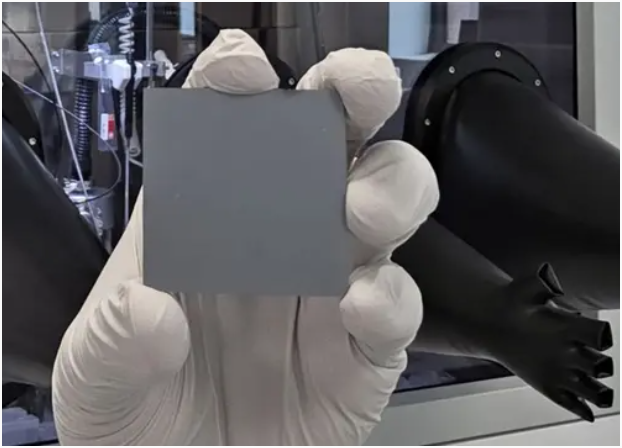 通过紧耦合喷头 MOCVD 沉积的高度均匀的 CdTe 光伏材料。 丹·兰姆博士