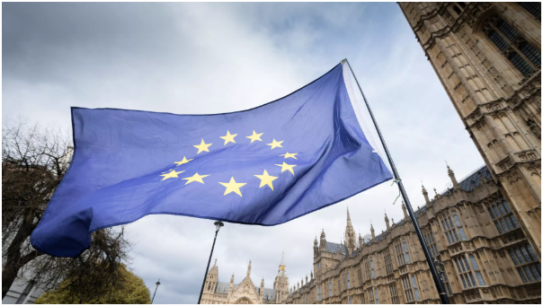 Sputnik / Alex MacNaughton