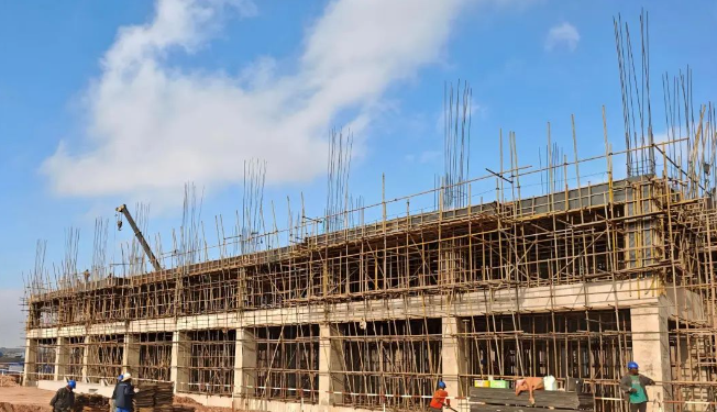 图为除氧煤仓7.97m层板施工现场