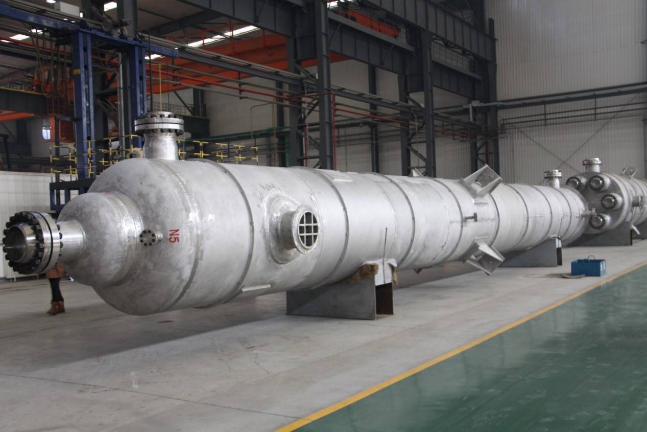 shell and tube / Coil-wound heat exchangers