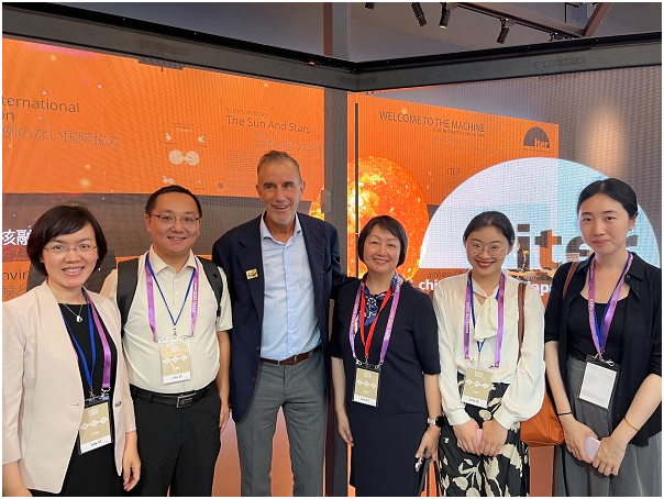 中方代表团与ITER组织总干事合影